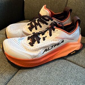 Altra Olympus 6. EUC